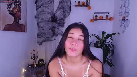 Allisxn Fox online show from October 17, 1:15 pm