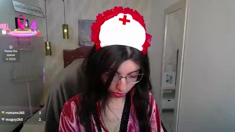Snapshot of alllyson_ chatting on October 17, 8:24 pm alison online show from October 17, 8:24 pm