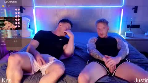 Justin online show from December 2, 8:51 pm