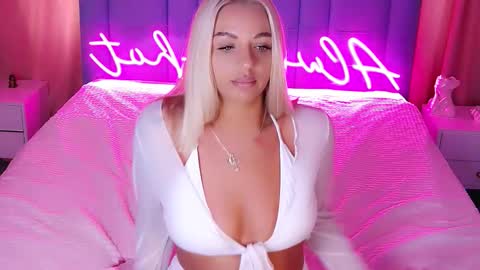 AlwaysHot online show from September 13, 2:58 am