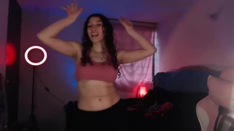 Snapshot of ally_donfort chatting on February 25, 8:11 pm Ally online show from February 25, 8:11 pm