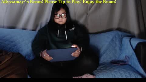 Allyssamay online show from February 20, 6:37 am