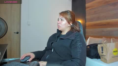 ALMA FENIX  online show from September 30, 12:15 pm