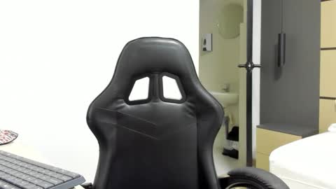 ALMA FENIX  online show from March 17, 1:05 pm