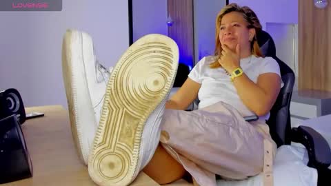 ALMA FENIX  online show from January 16, 12:36 pm