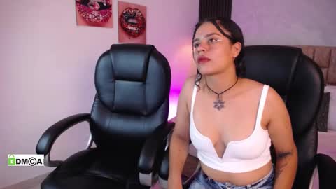 Snapshot of alondraandsweet chatting on September 11, 4:25 am alondraandsweet online show from September 11, 4:25 am