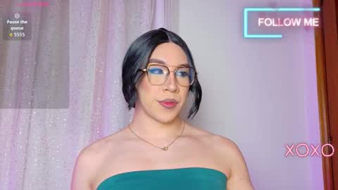 Hazel Bowie online show from March 3, 9:22 pm