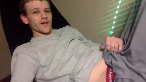 Snapshot of alongwhitedick chatting on September 17, 5:44 am ALongwhitedick online show from September 17, 5:44 am