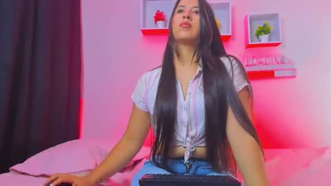 Alpha and scarlet hot online show from January 8, 3:34 am