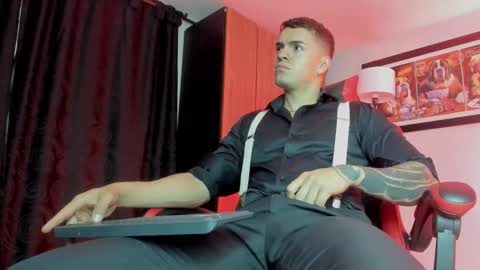 alpha_dominus_ online show from February 10, 5:21 am