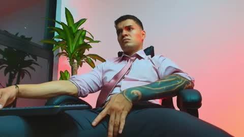 alpha_dominus_ online show from March 18, 4:40 am