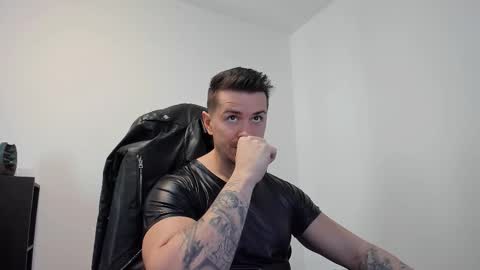 LeatherMaster online show from October 1, 9:41 am