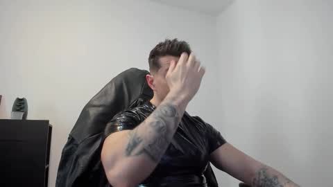 LeatherMaster online show from December 4, 11:10 am