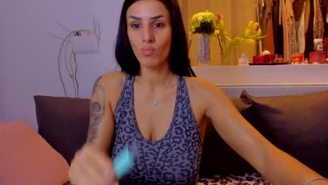 Michelle online show from March 3, 8:49 pm