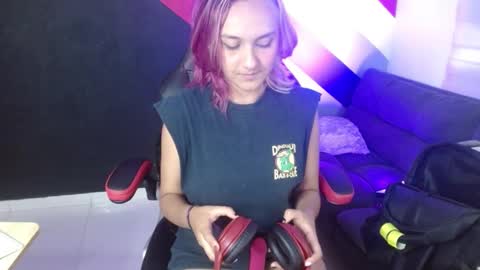 Alter  online show from March 5, 8:53 pm