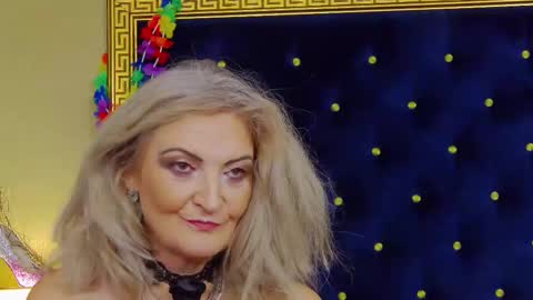 Alura Jenson online show from December 18, 9:32 pm