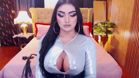 Alura Jhenson online show from February 17, 8:57 am