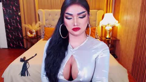 Alura Jhenson online show from December 20, 3:35 am