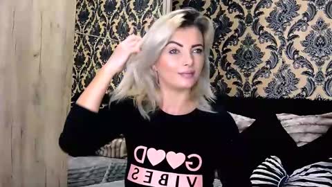 aly online show from January 19, 11:45 am