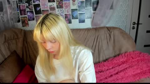 Alysa   7GMT  online show from February 18, 6:30 pm