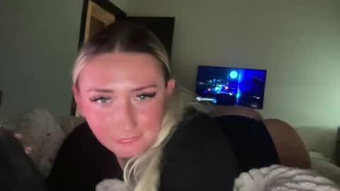 alyssa_skyee online show from November 5, 4:47 am