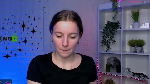 alyssamoan online show from November 30, 4:25 pm