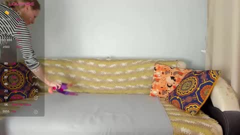 Amalia online show from December 18, 8:09 am