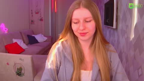 Snapshot of amaliaqueen999 chatting on February 8, 1:54 pm Amalia online show from February 8, 1:54 pm