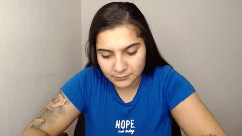 Snapshot of amanda5star chatting on January 28, 10:01 pm The queen of the biceps online show from January 28, 10:01 pm