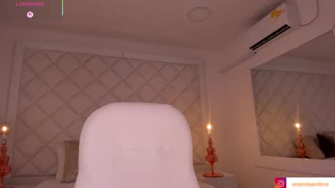 Snapshot of amanda_colin chatting on October 11, 2:27 am Amanda online show from October 11, 2:27 am