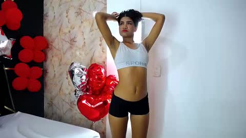 Amanda Robers online show from February 20, 2:07 am