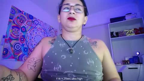 Snapshot of amarantha666 chatting on October 17, 11:31 pm Susan online show from October 17, 11:31 pm