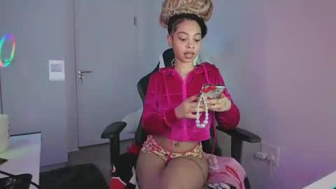 Amara online show from November 7, 7:27 pm