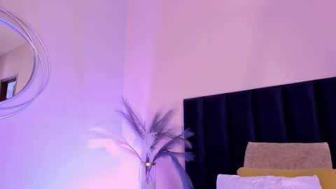 Amara Yasbel online show from March 13, 7:17 pm