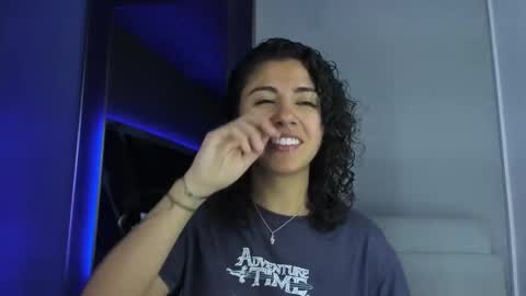 Emily online show from November 10, 2:20 pm