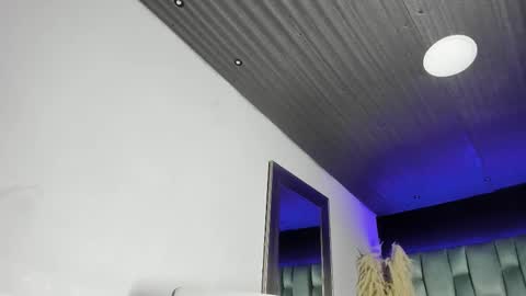 Snapshot of amarettho chatting on February 15, 10:44 am Emily online show from February 15, 10:44 am