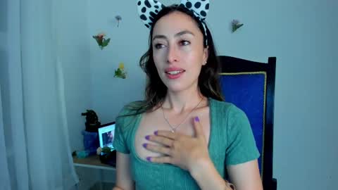 Amatista online show from February 19, 10:45 am