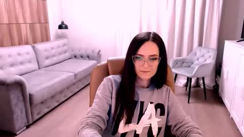 Snapshot of amazingeyes89 chatting on September 29, 11:09 am Izza online show from September 29, 11:09 am