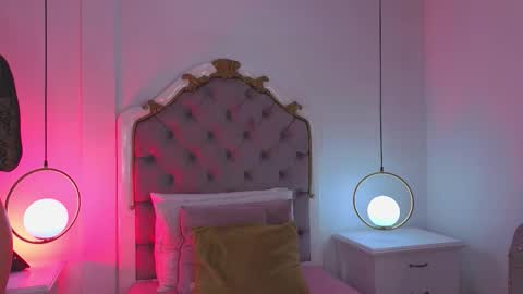 Sara online show from November 17, 11:35 am