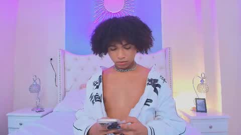 Snapshot of ambar_colling chatting on October 21, 4:06 am Ambar Colling online show from October 21, 4:06 am