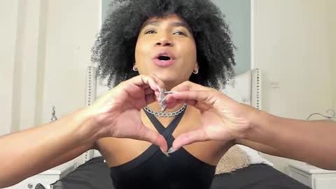 Snapshot of ambar_colling chatting on February 21, 2:48 pm Ambar Colling online show from February 21, 2:48 pm