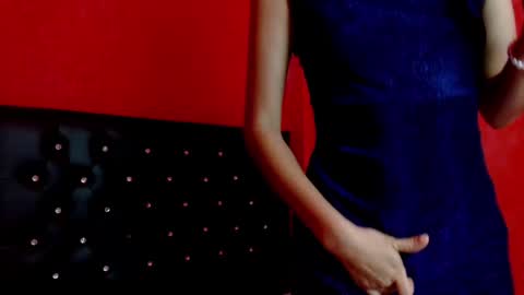 Snapshot of ambar_roux1 chatting on February 26, 4:27 pm ambar_roux1 online show from February 26, 4:27 pm