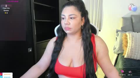 Snapshot of ambar_wells chatting on February 10, 5:30 pm ana online show from February 10, 5:30 pm
