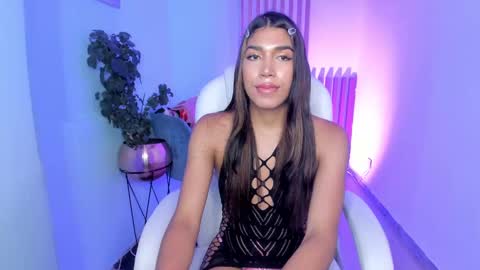 Snapshot of ambarfox1 chatting on February 9, 3:23 pm Ambar online show from February 9, 3:23 pm