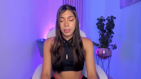 Snapshot of ambarfox1 chatting on February 10, 12:18 pm Ambar online show from February 10, 12:18 pm