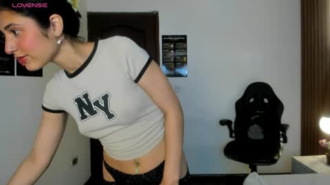 Ambar Ross online show from April 14, 2:09 pm