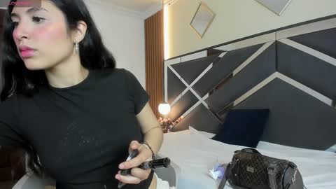 Ambar Ross online show from February 18, 1:33 pm