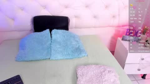 Snapshot of ambeer_fox_ chatting on October 13, 8:00 pm Amber online show from October 13, 8:00 pm