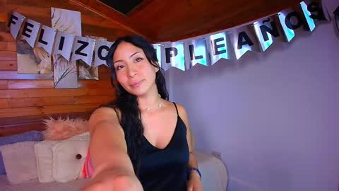 Snapshot of amber_curly chatting on September 25, 9:44 pm amber_curly online show from September 25, 9:44 pm