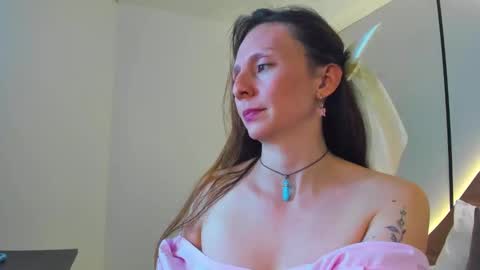 amber_lynn77 online show from September 30, 8:30 pm